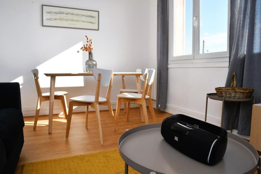 Vue Pyreneenne Elegante Avec 2 Chambres Тарб Екстериор снимка